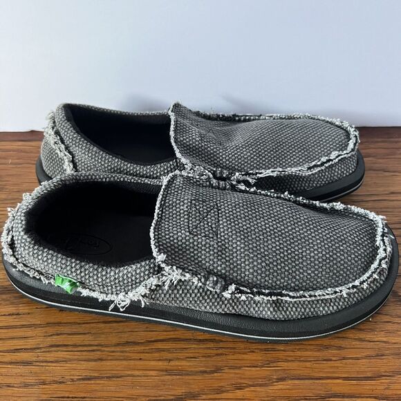 Sanuk Chiba Slip-on Loafers Men\'s 8 Shoes SMF1047 Black Grey Beach Surfer